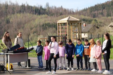 Odprtje večnamenskega športnega in otroškega igrišča na Gozdu (8)